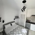 扎非里一室公寓 4*