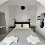 アパートホテル Zafiri Naxos City