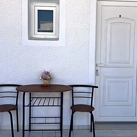 Zafiri Lägenhetshotell Naxos City